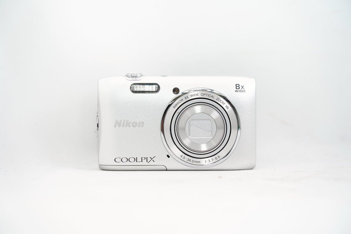 NIKON COOLPIX S3600 シルバー（付属：バッテリー）