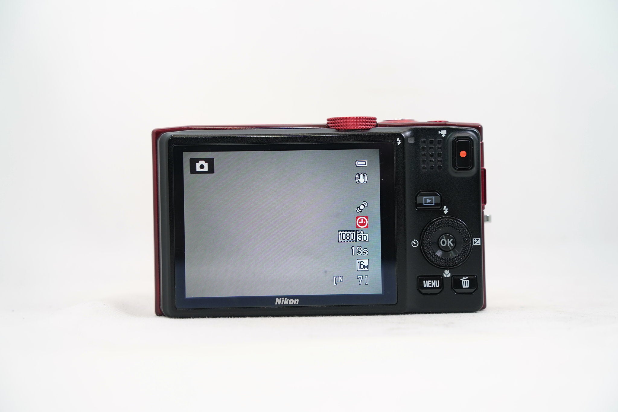 Nikon COOLPIX S8200 レッド