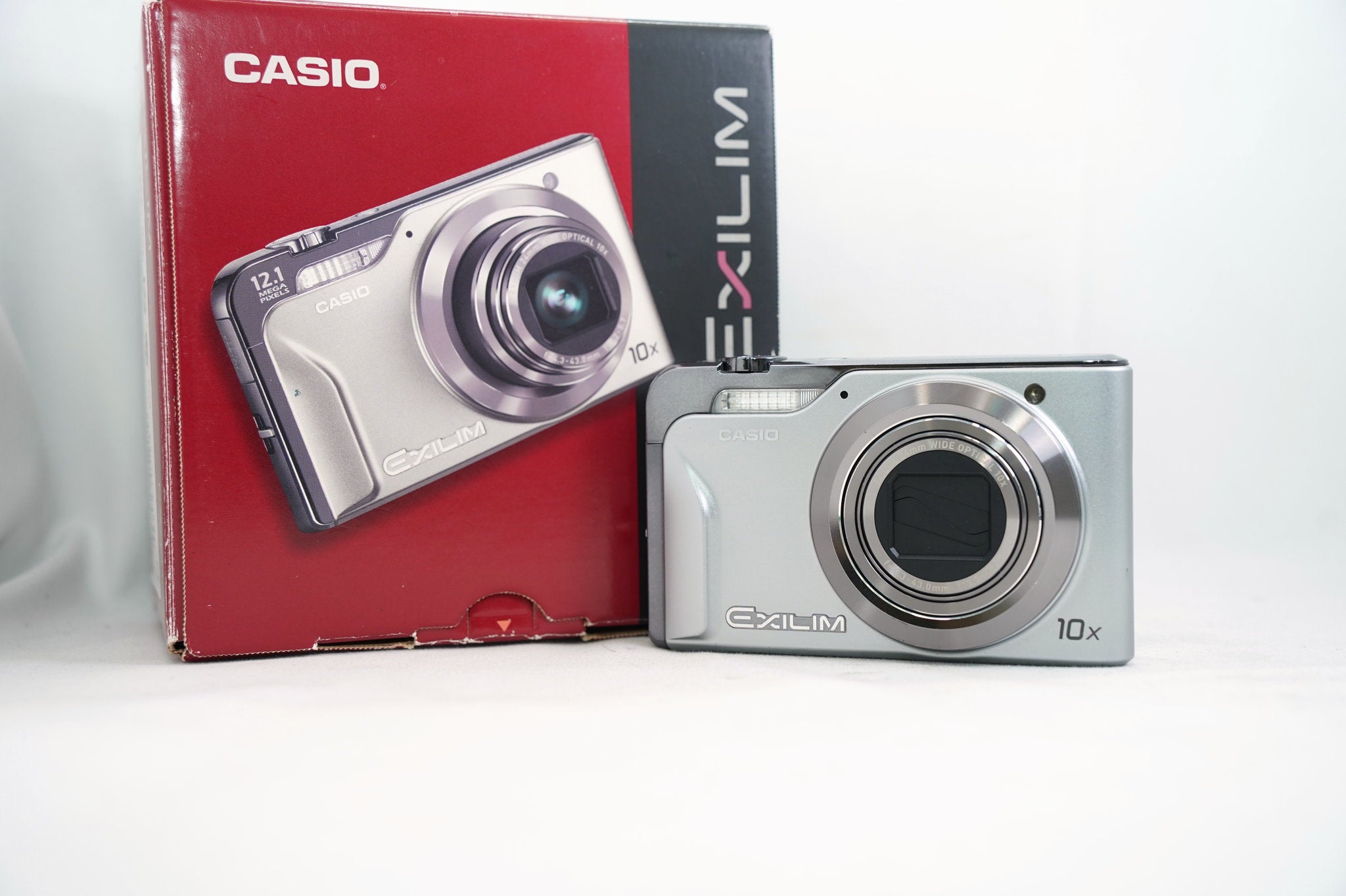 CASIO EXILIM EX-H10 シルバー