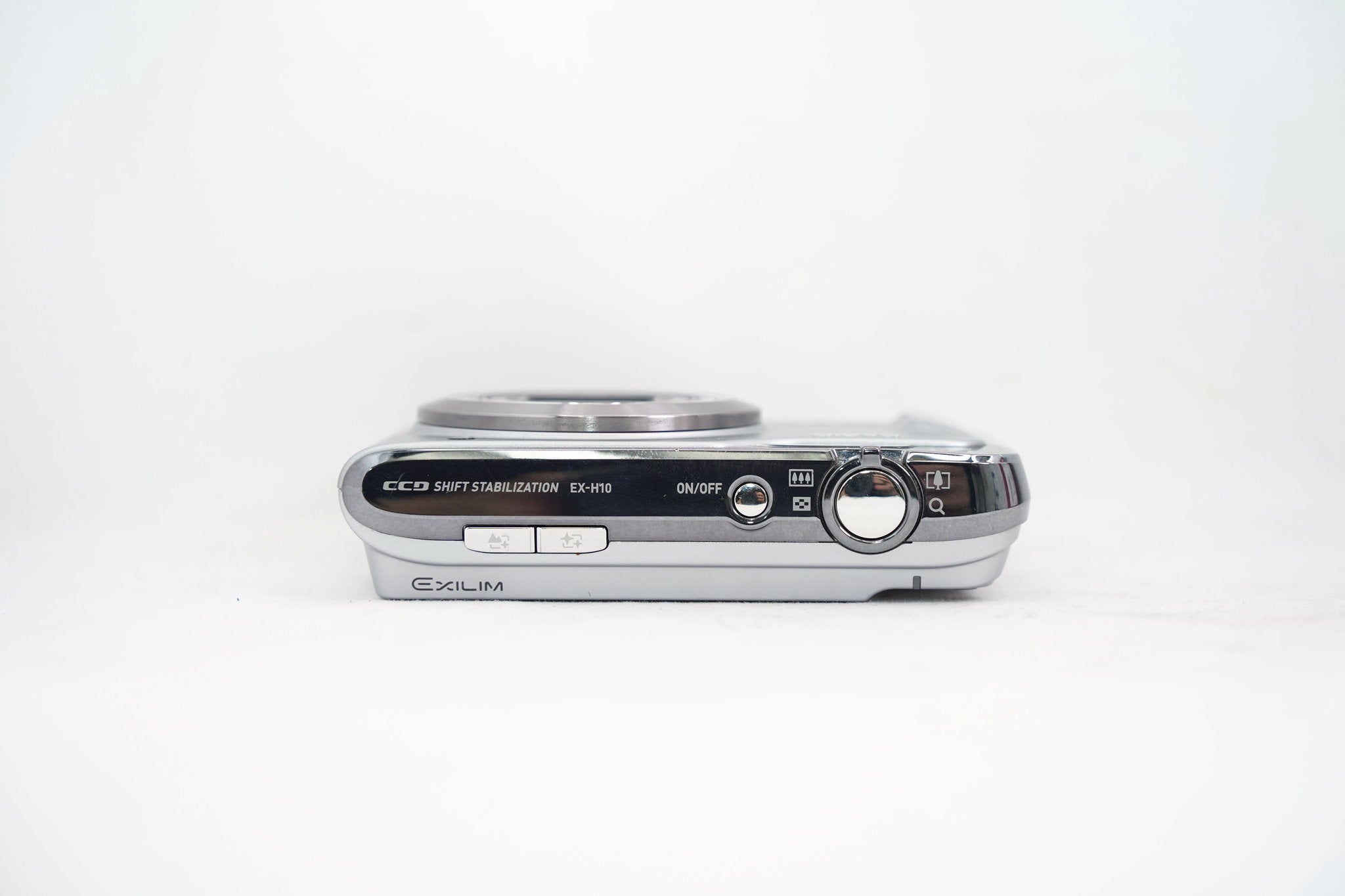 超極上★CASIO EXILIM EX-H10 シルバー #752 CASIO EXILIM EX-H10 シルバー