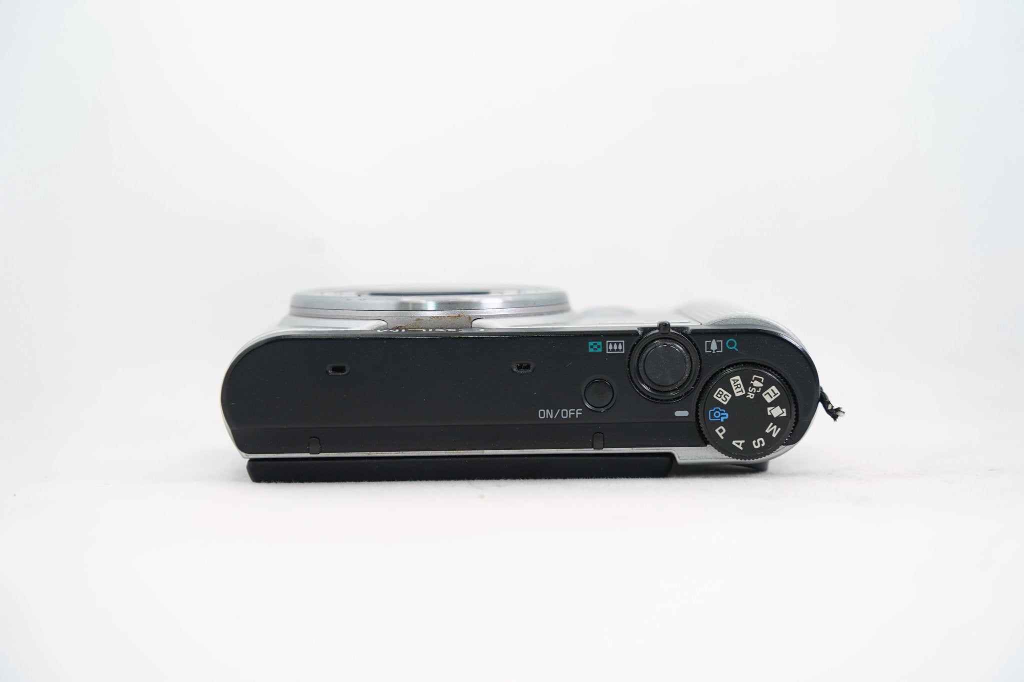 CASIO EX-ZR1600 シルバー