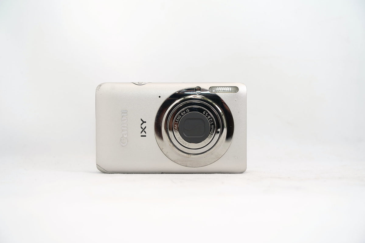 Canon IXY 210F シルバー