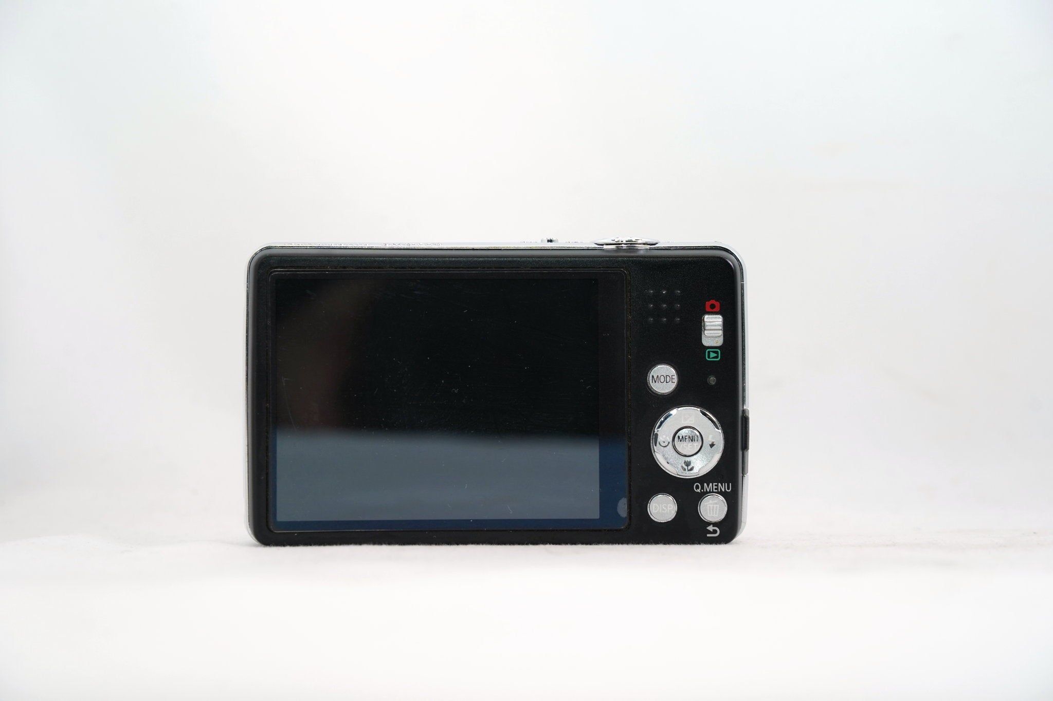 Panasonic DMC-FH8 ブラック