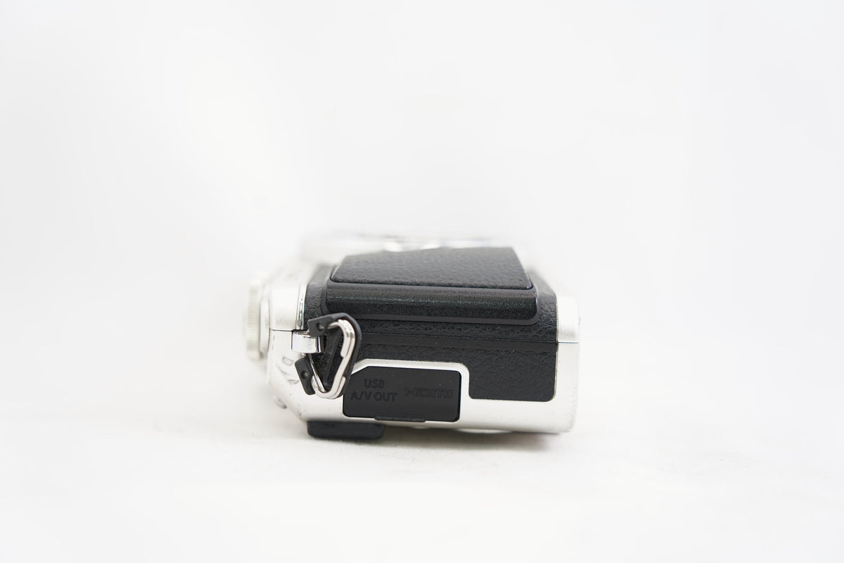 OLYMPUS PEN E-PL7
