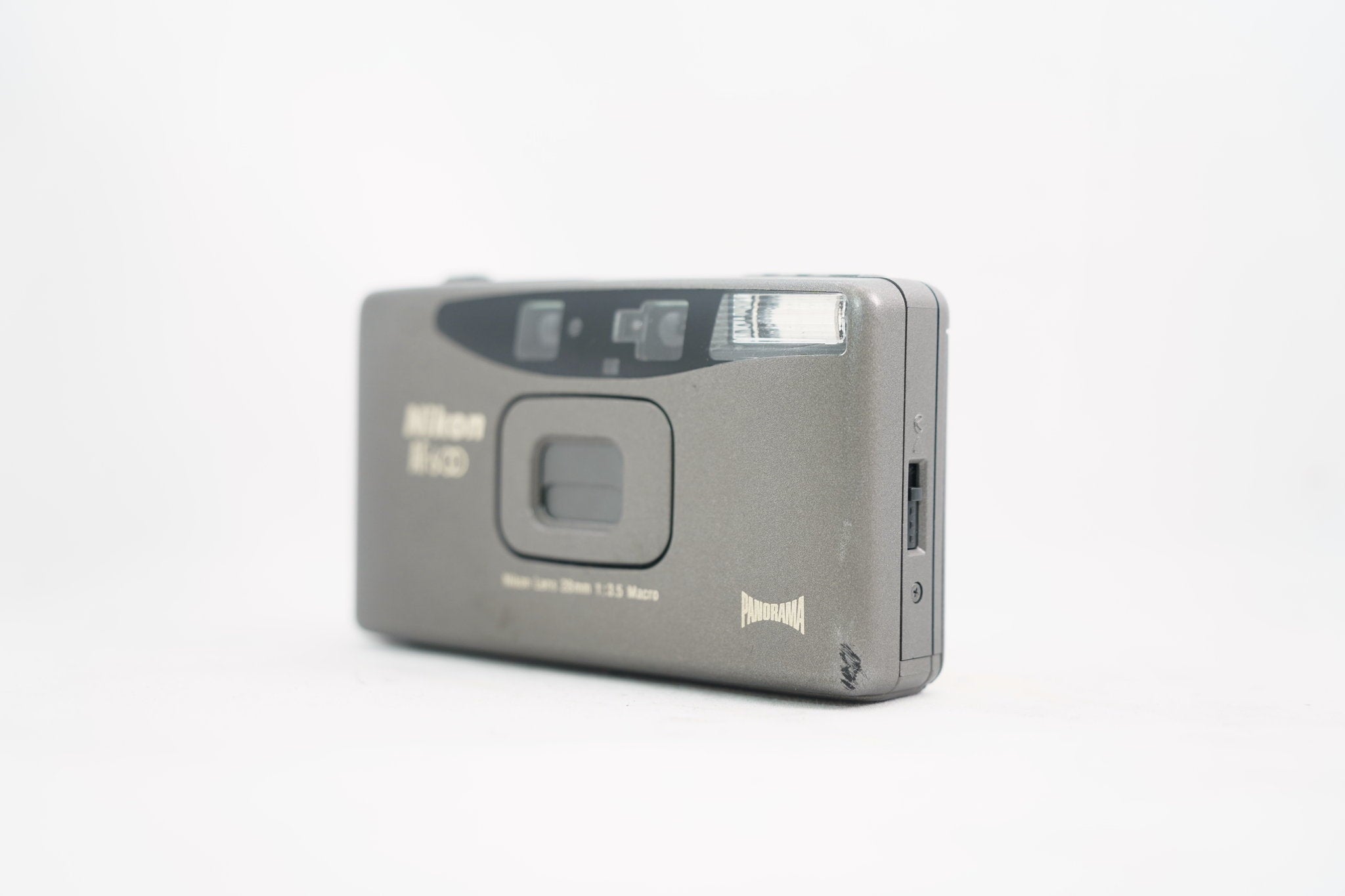 NIKON AF600