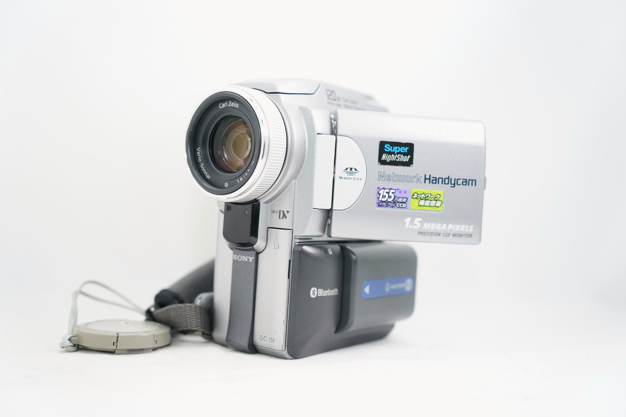 SONY DCR-PC105Kビデオカメラ SONY DCR-PC105