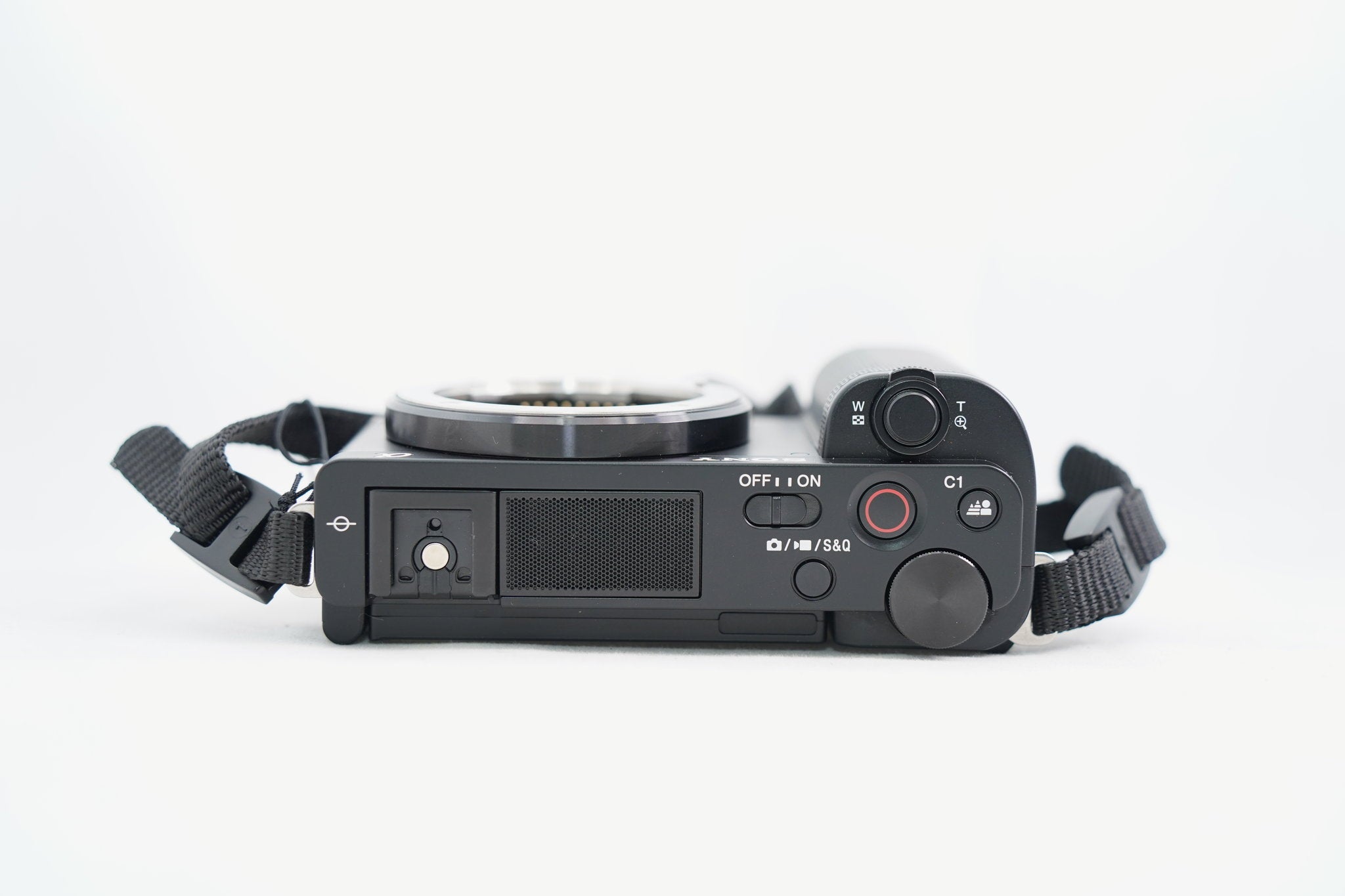 SONY α ZV-E10 / E PZ 16-50mm F3.5-5.6 OSS（付属：バッテリー）