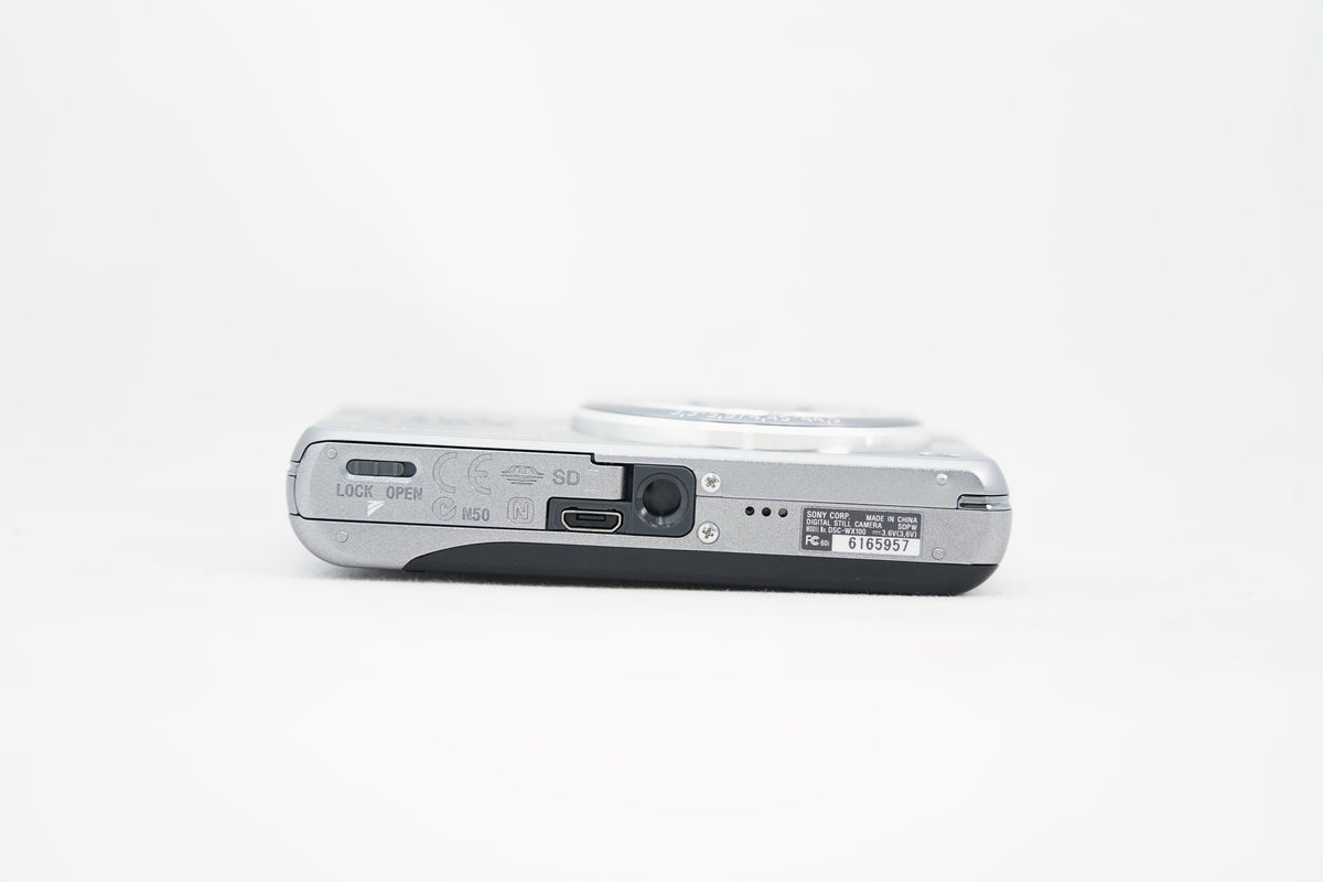 SONY Cyber-shot DSC-WX100 シルバー（付属：バッテリー）