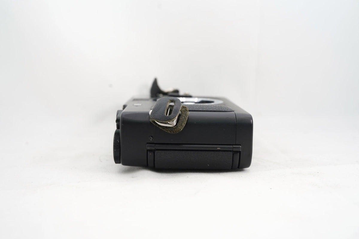 KONICA HEXAR RF / 50mm F2