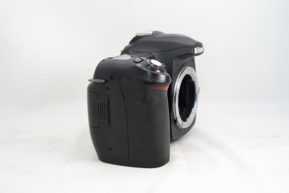 NIKON D50