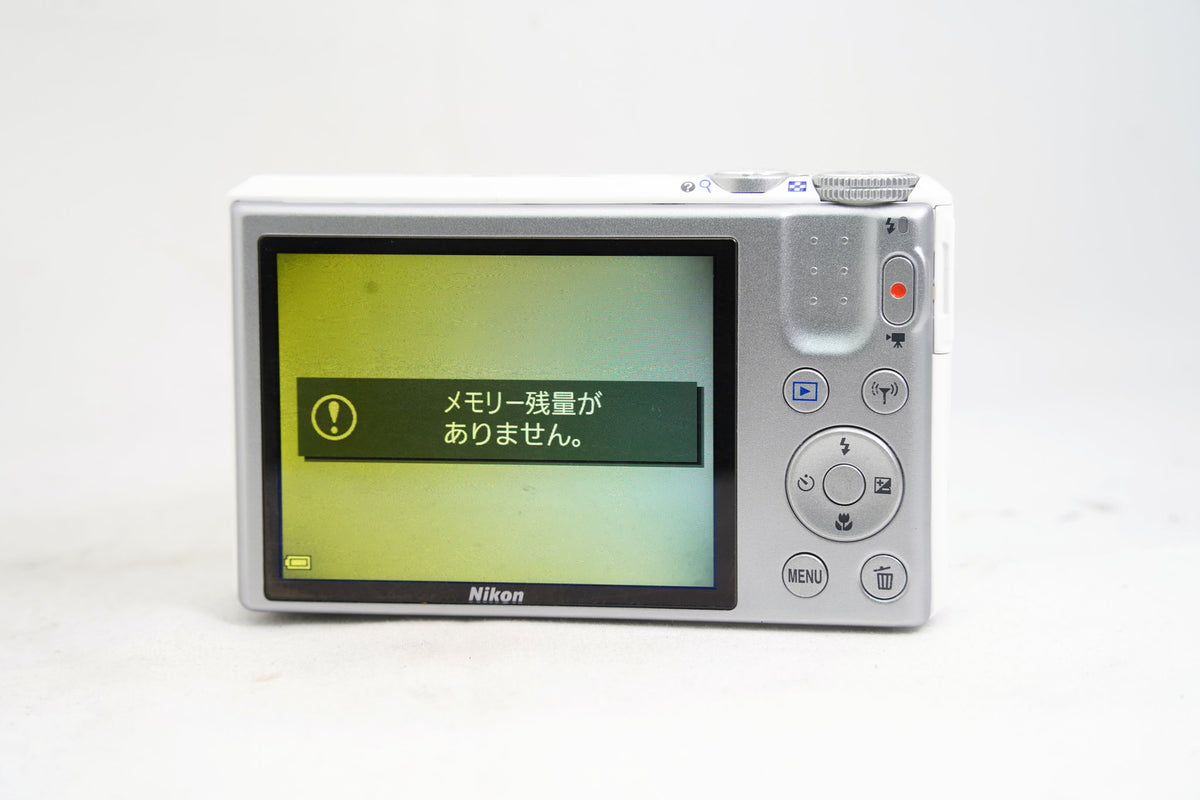 NIKON COOLPIX S7000 ホワイト