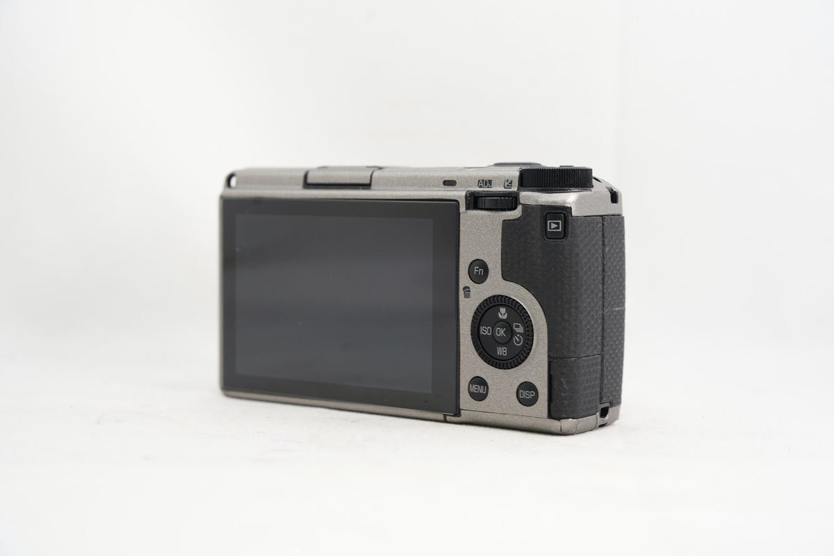 RICOH GR IIIx