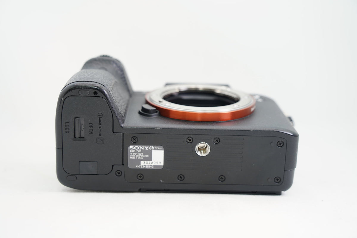 SONY α7 III
