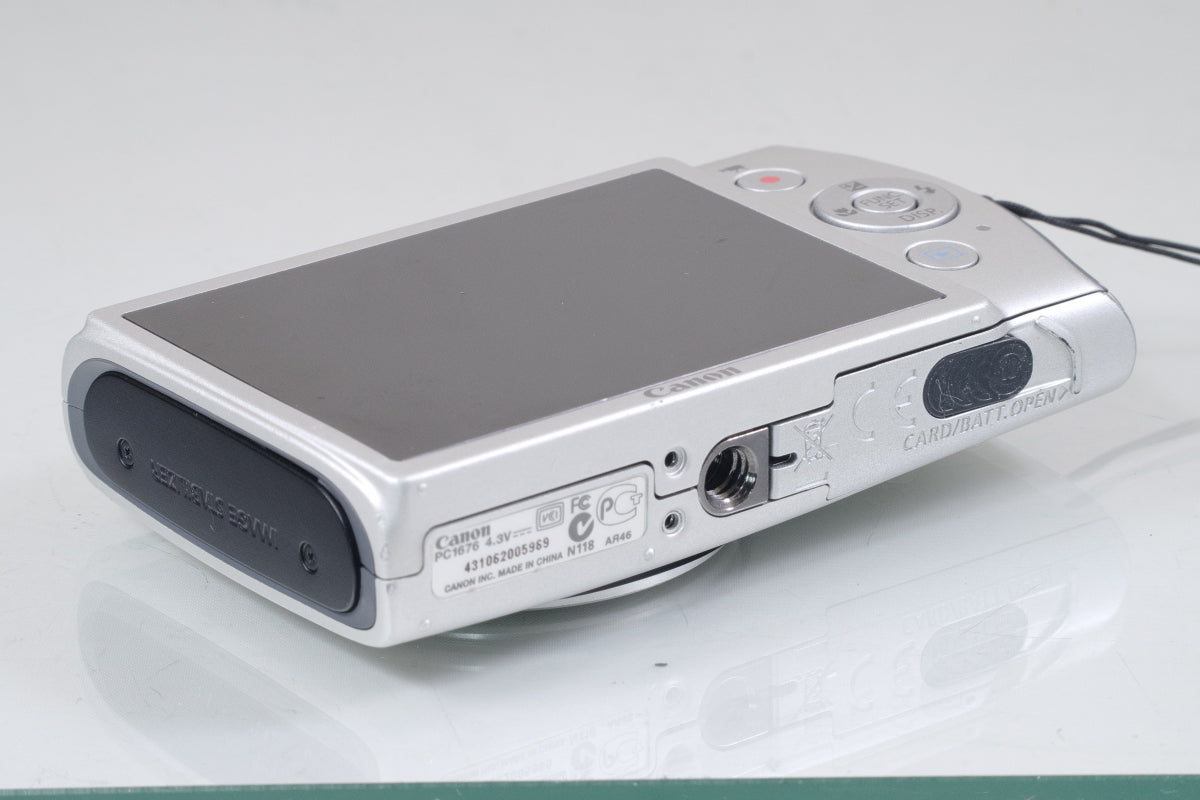 CANON IXY 600F シルバー  バッテリー 付き