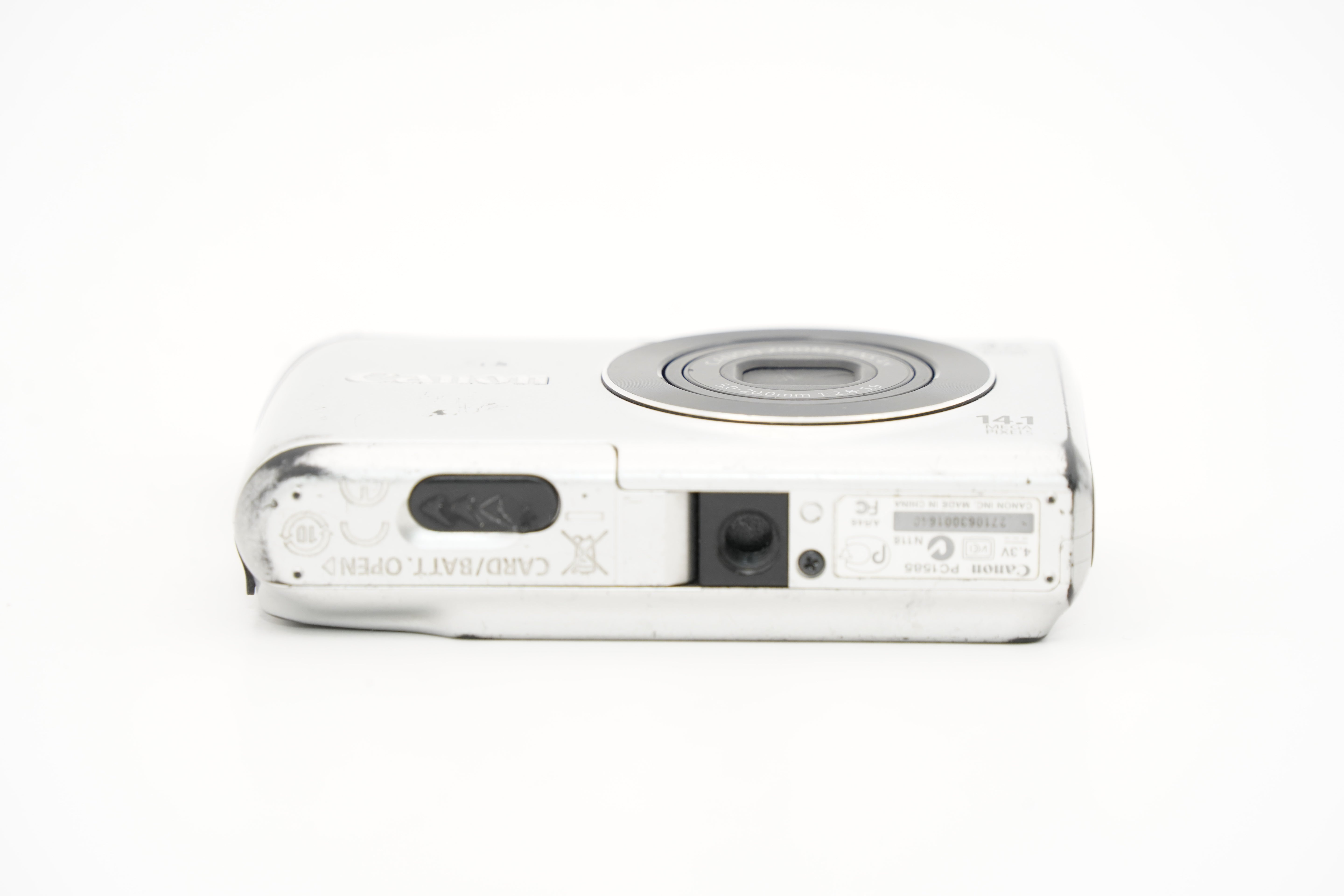 CANON PowerShot A2200 バッテリー 充電器付属