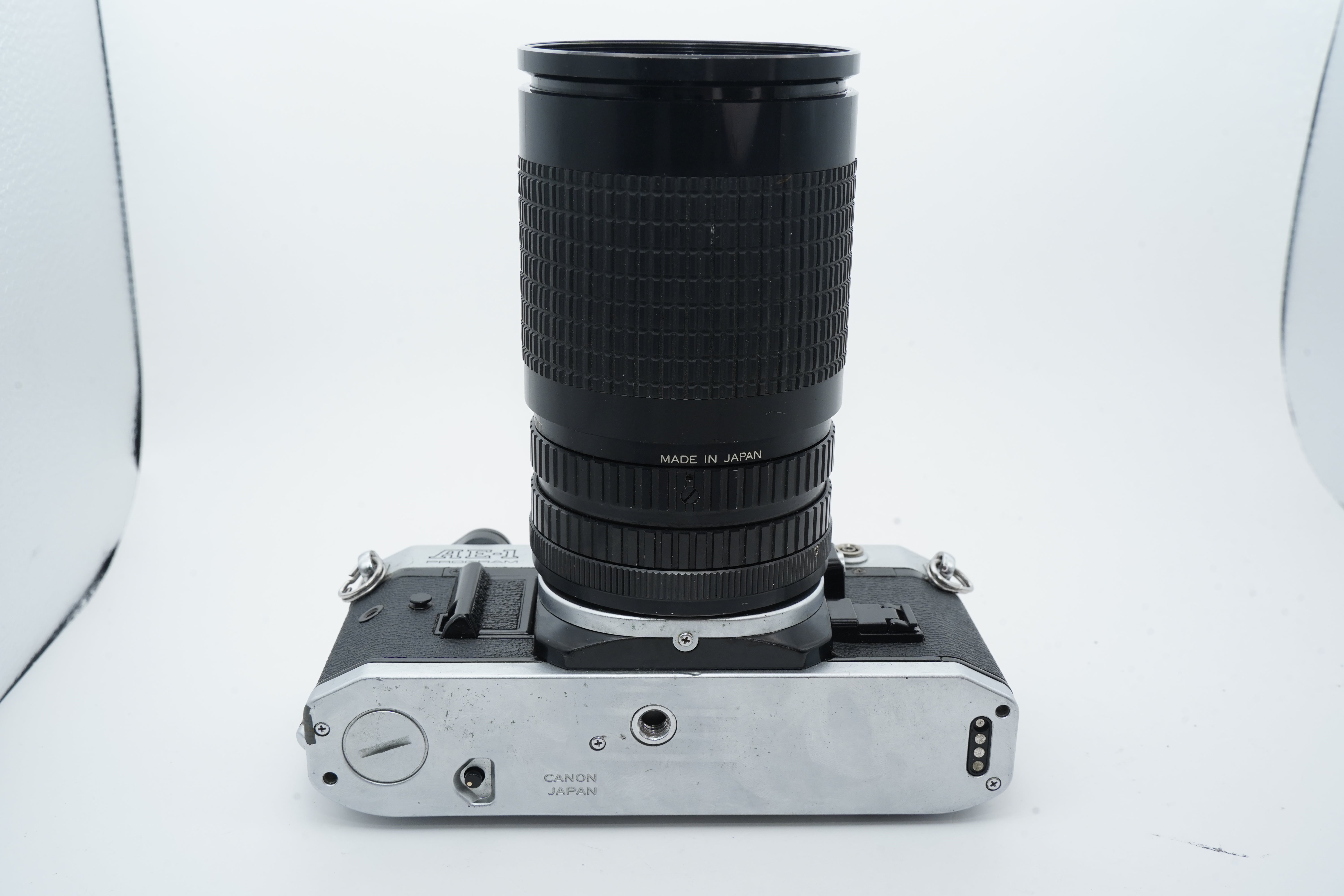 Canon AE-1 PROGRAM / SUN ZOOM MC 35-140mm F3.8-5.3 MACRO キャノン