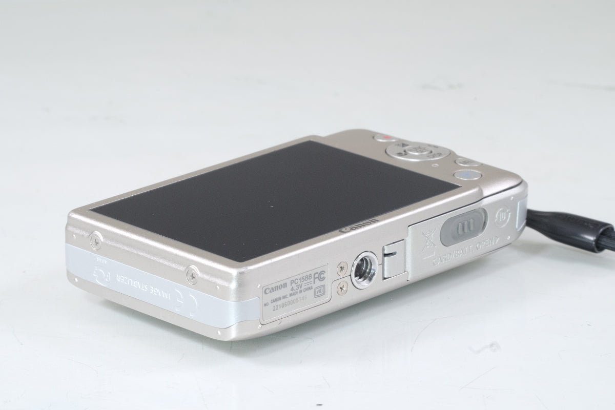 Canon IXY 210F  シルバー バッテリー, 充電器, 付き