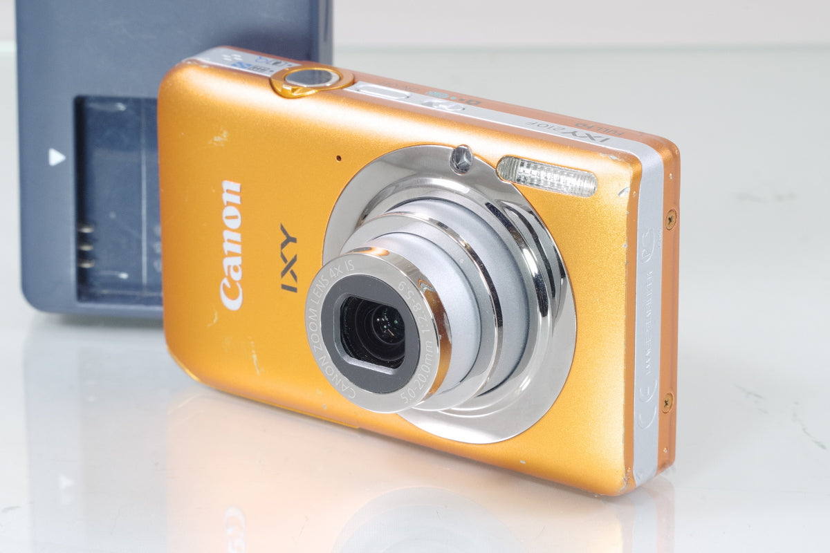 Canon IXY 210F オレンジ  バッテリー, 充電器, 付き