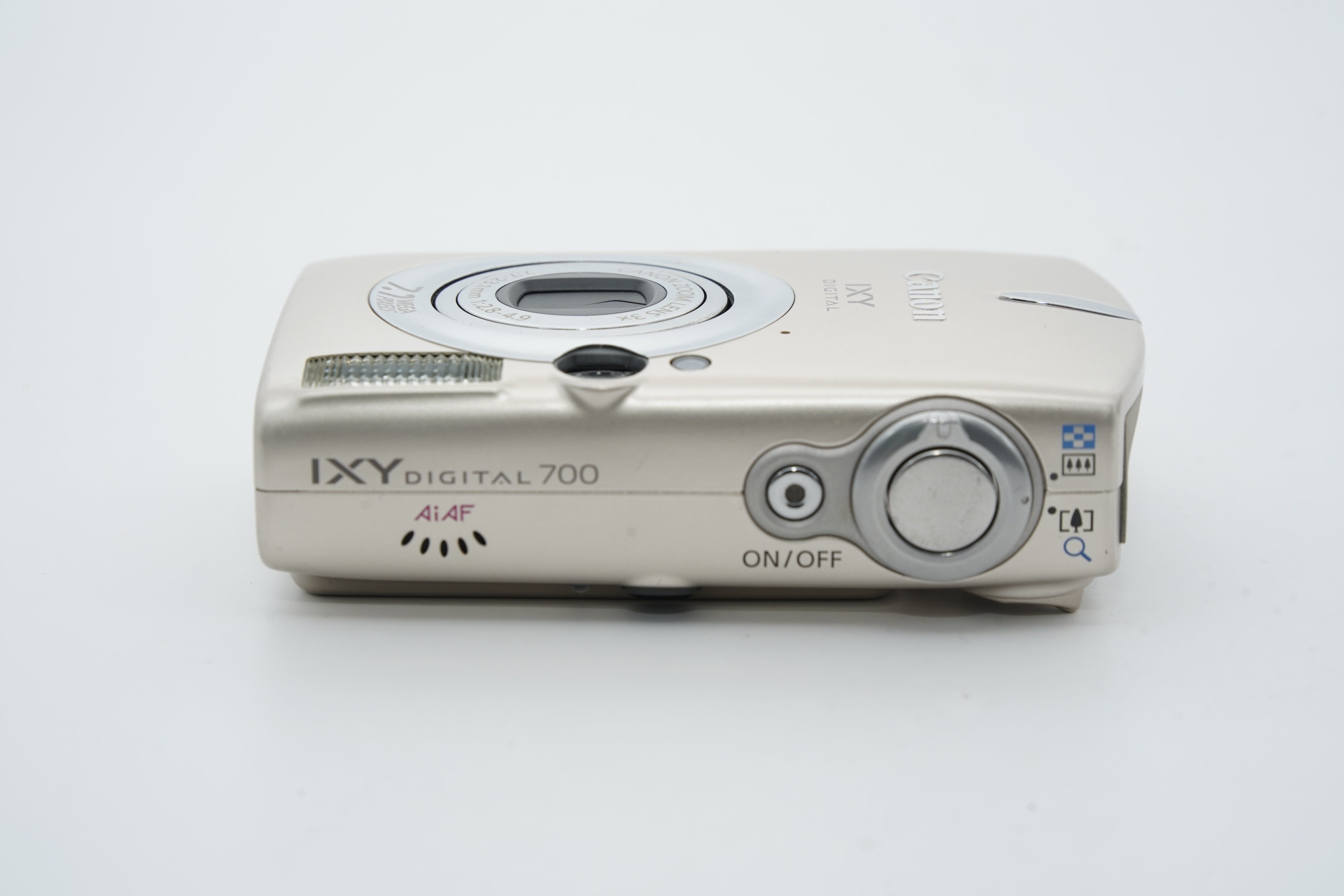 Canon IXY DIGITAL 700 ベージュ 充電器 バッテリー付属