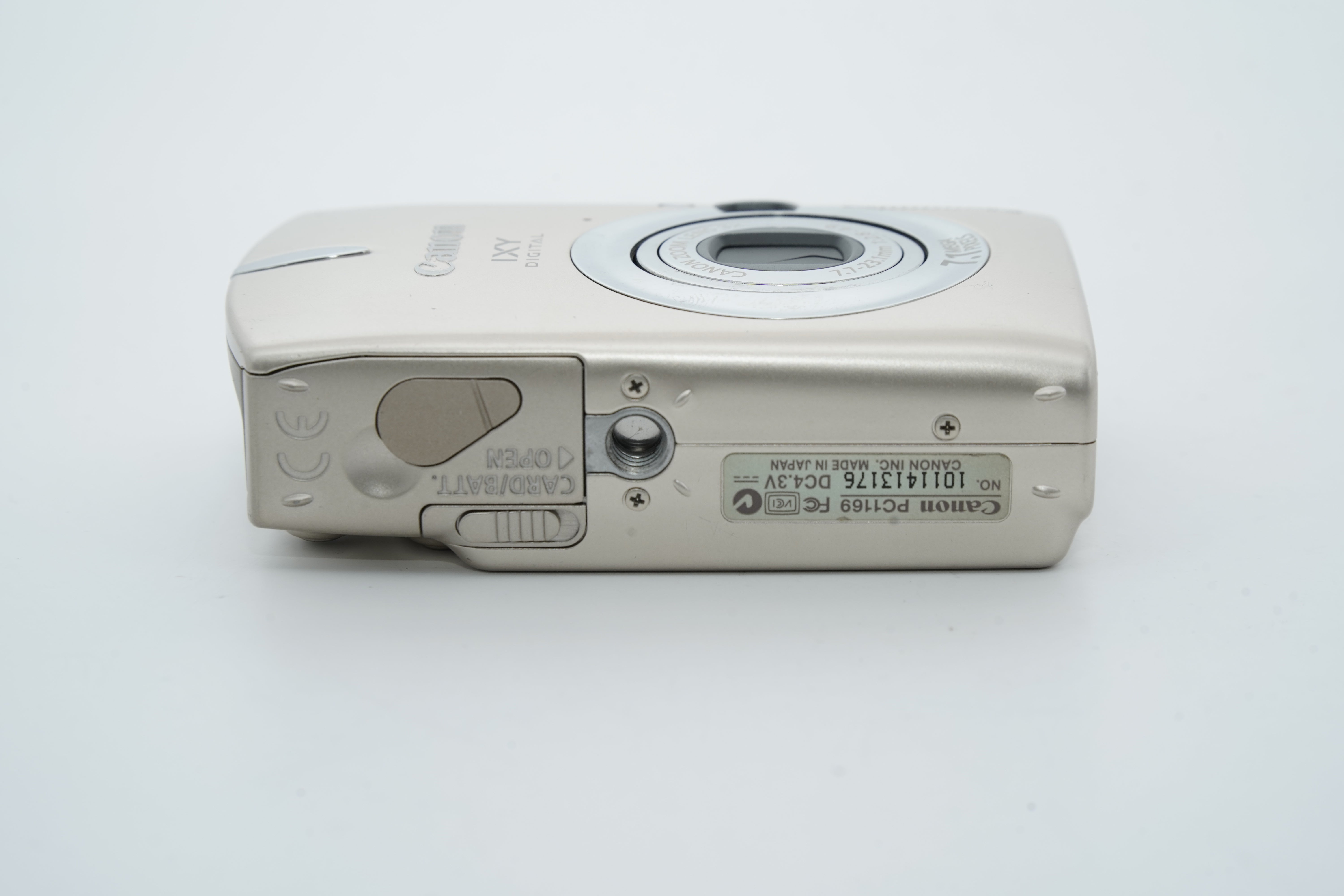 Canon IXY DIGITAL 700 ベージュ 充電器 バッテリー付属