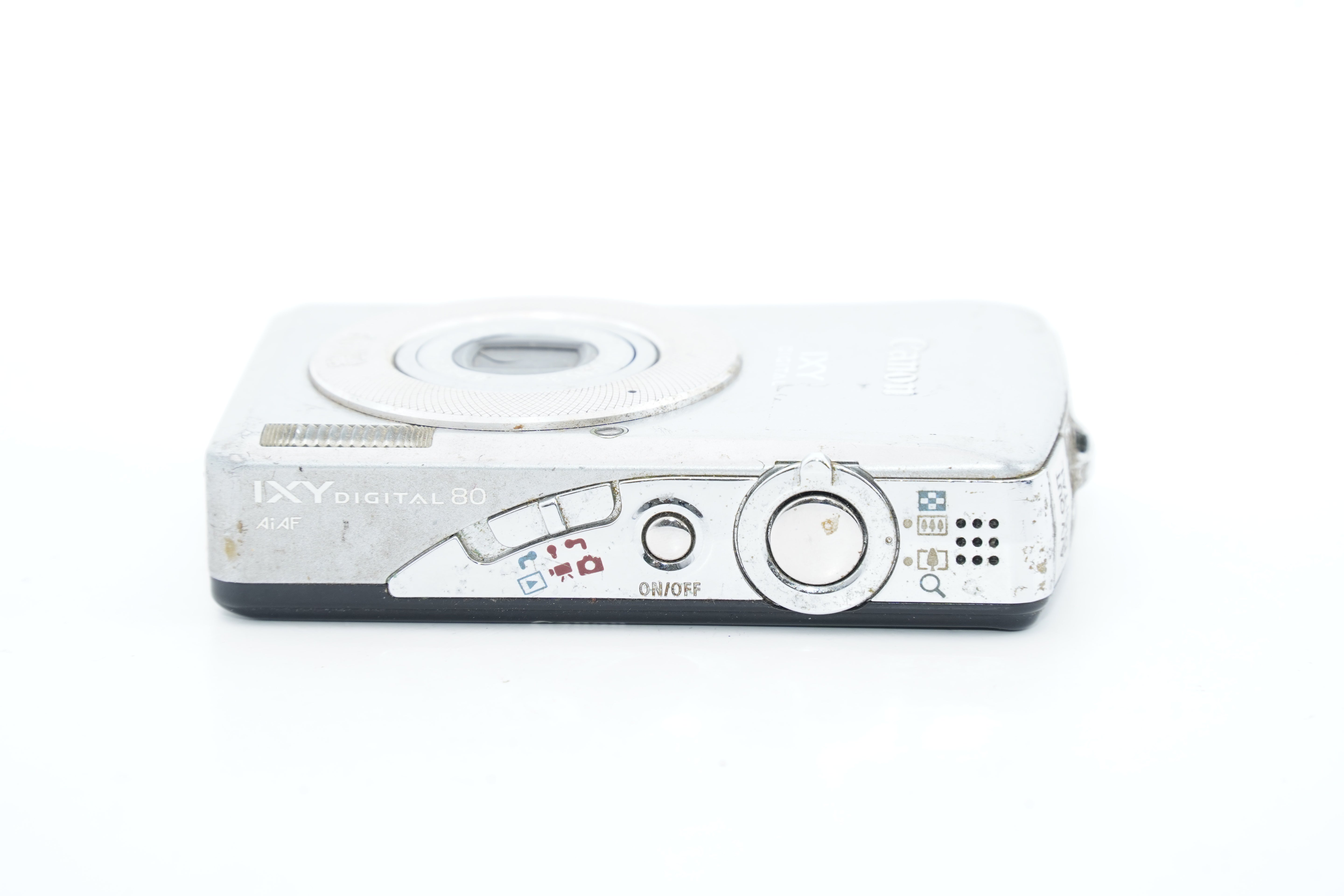 Canon IXY DIGITAL 80 シルバー バッテリー・充電器付属