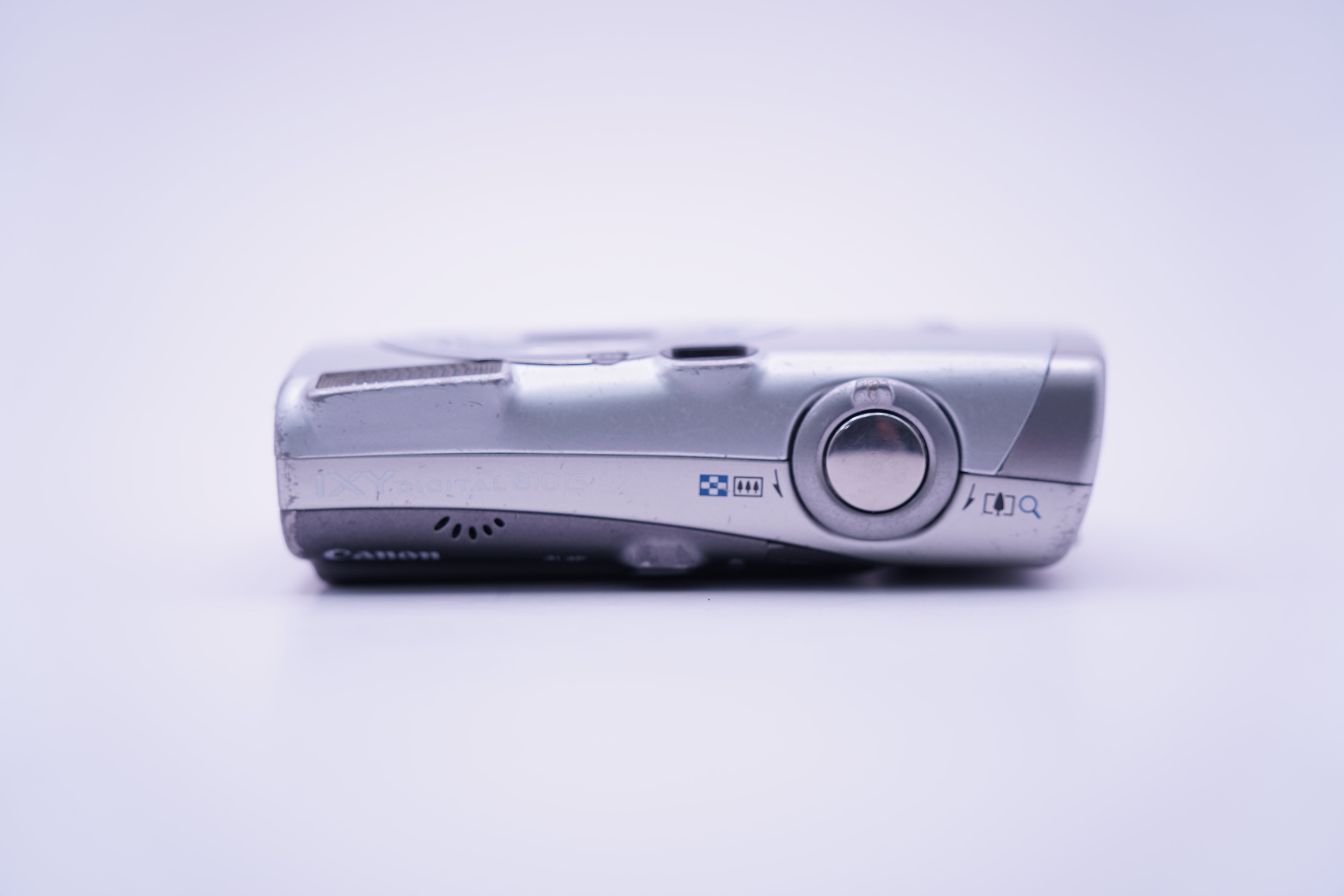 Canon IXY DIGITAL 810 IS シルバー バッテリー 充電器