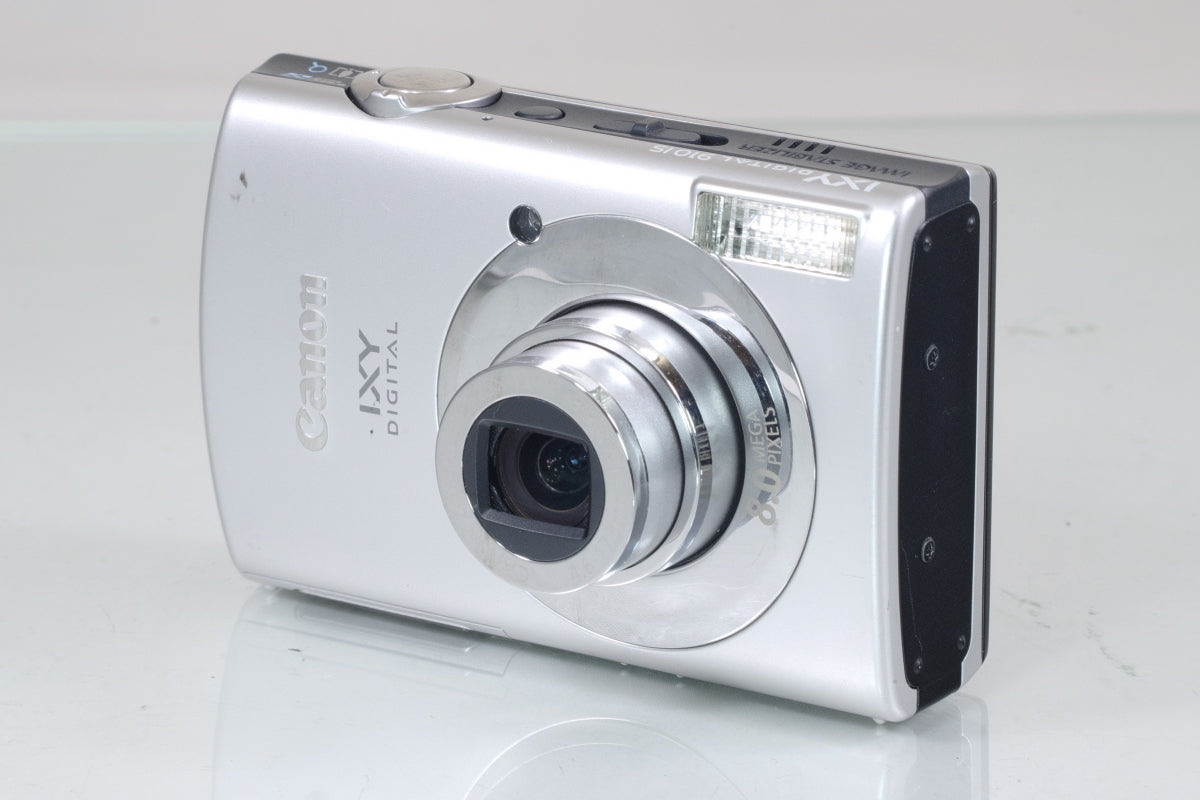 Canon IXY DIGITAL 910 IS シルバー バッテリー 付き