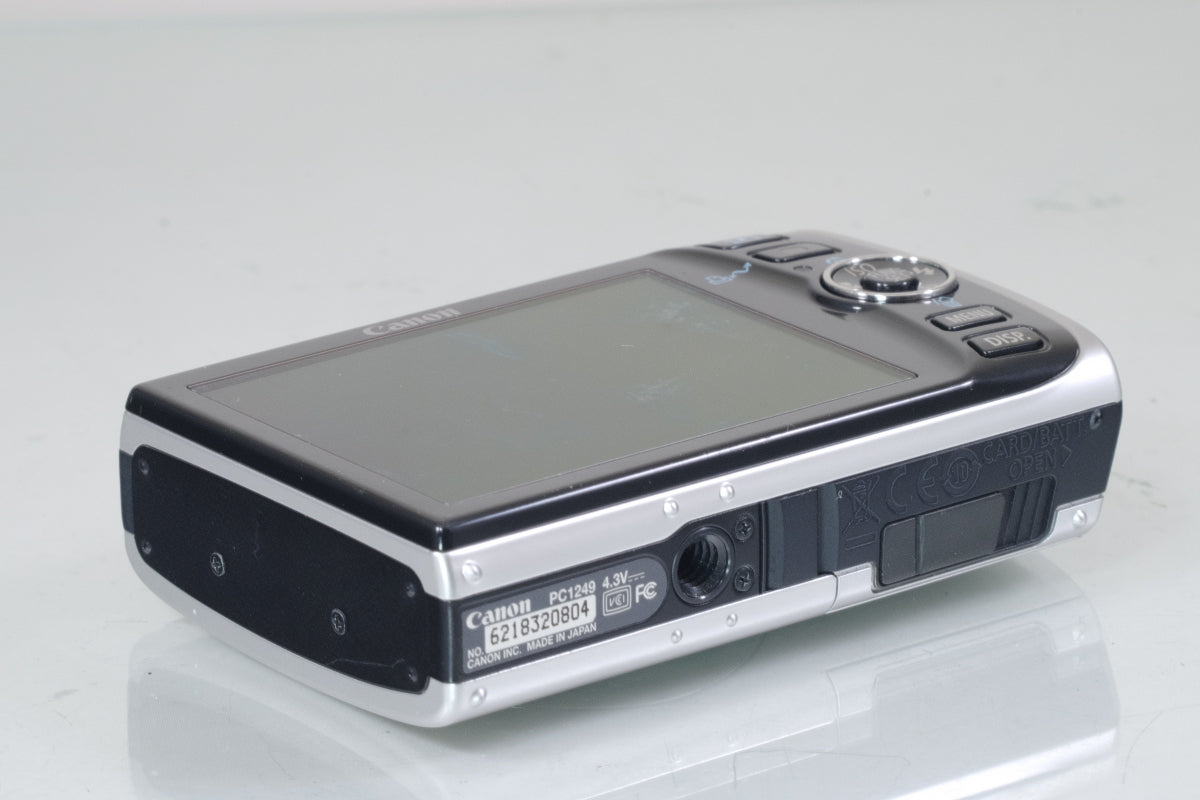 Canon IXY DIGITAL 910 IS  シルバー バッテリー 付き