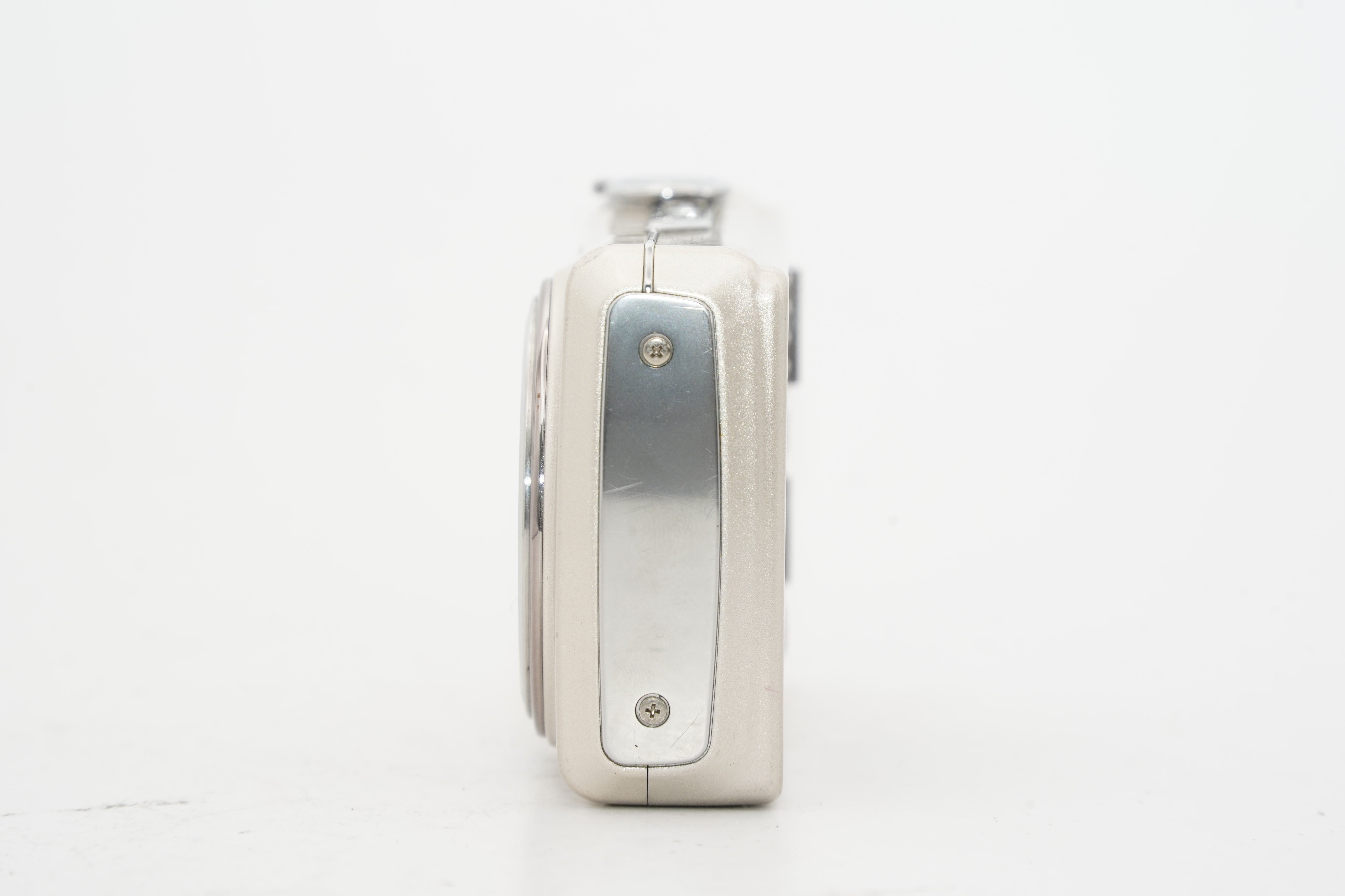 FUJIFILM FINEPIX F200 EXR ｼﾙﾊﾞｰ