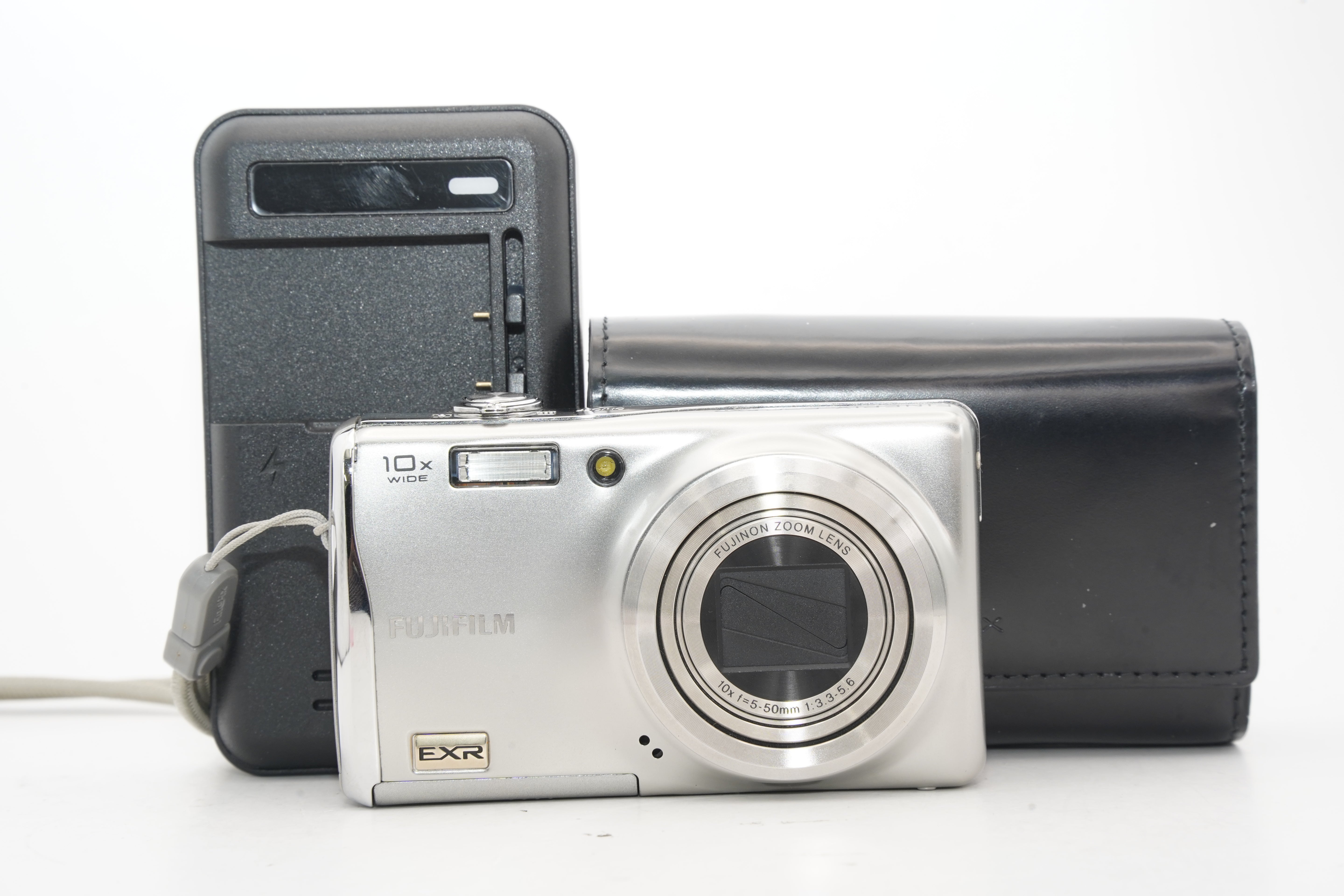 FUJIFILM FinePix F70 EXR シルバー