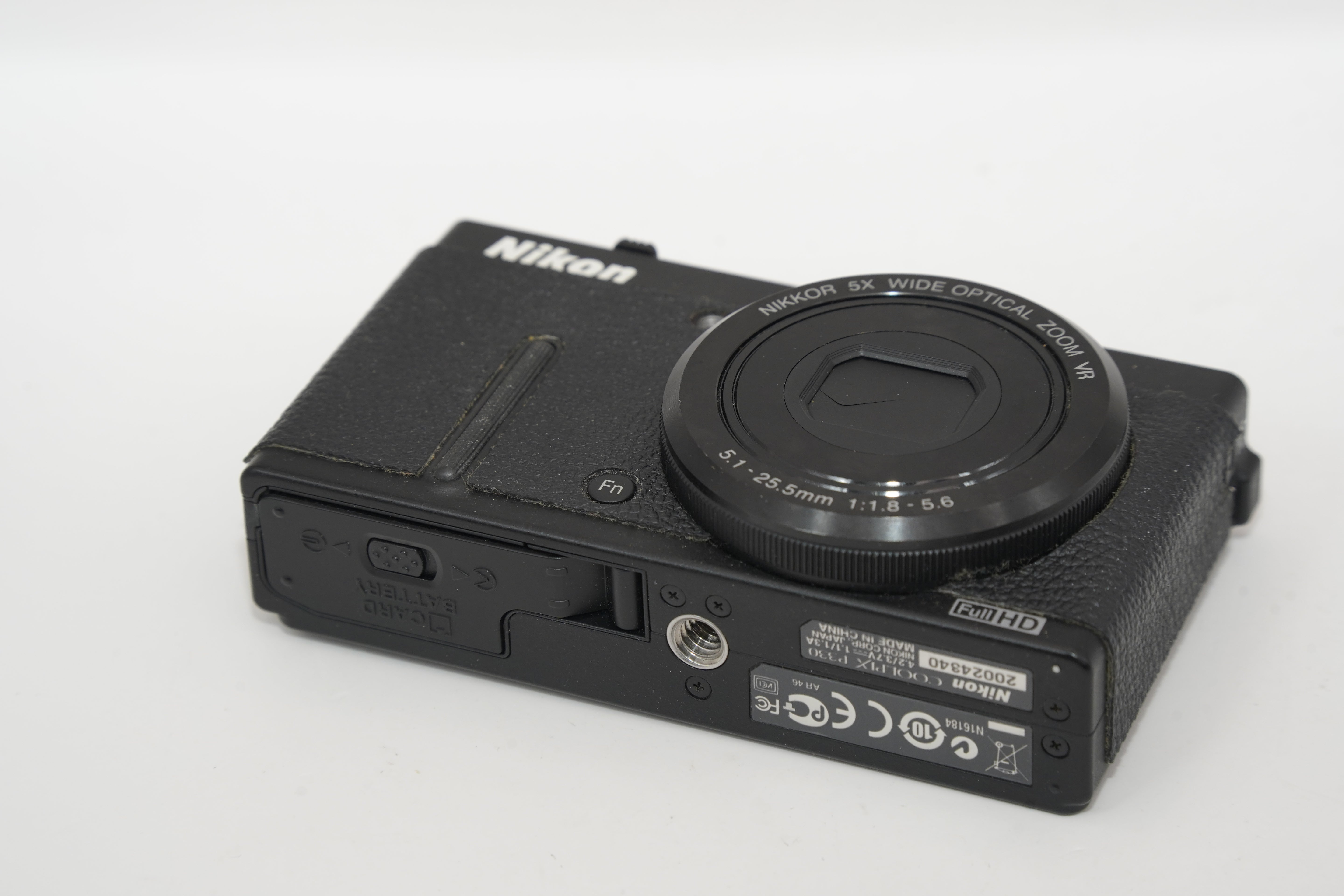 Nikon COOLPIX P330 ブラック 充電器 バッテリー付属