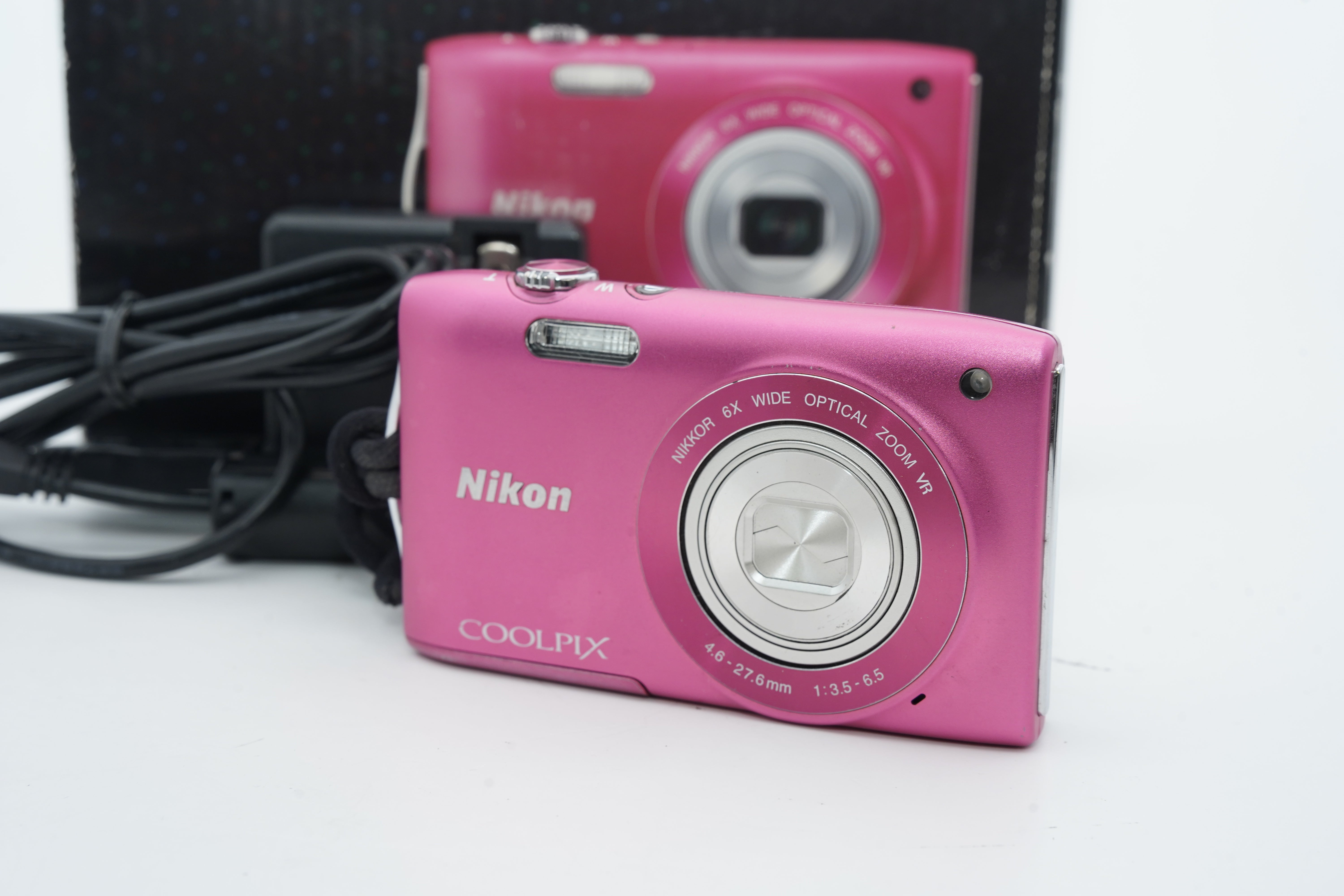 Nikon COOLPIX S3300 ピンク カメラ ニコン COOLPIX S3300