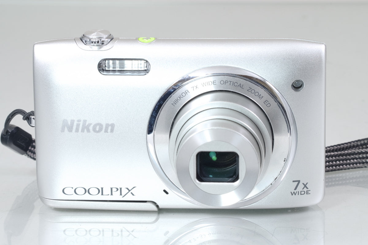 Nikon ニコン COOLPIX S3400シルバー Nikon COOLPIX S3400 シルバー 充電器 その他 付き