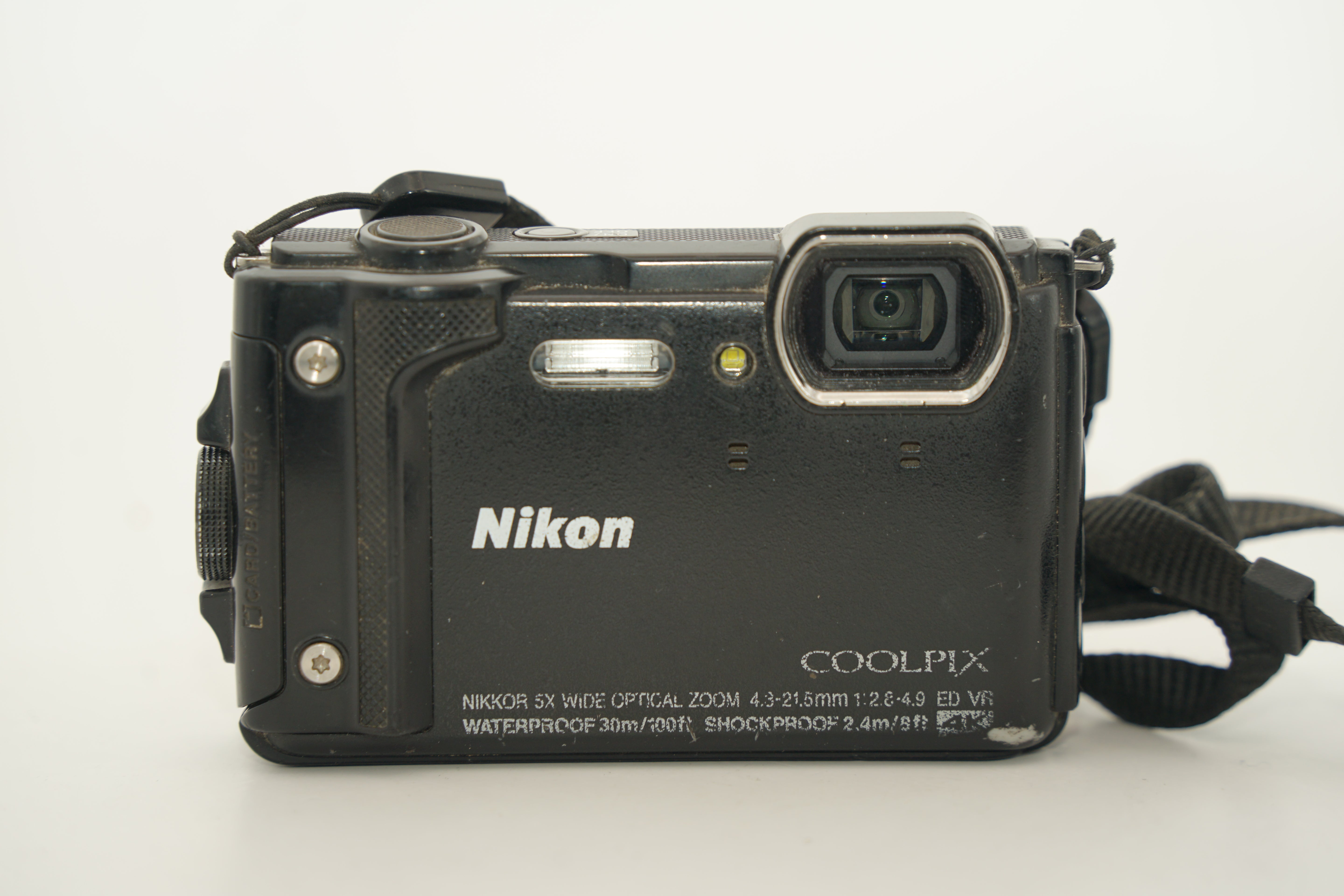 Nikon COOLPIX W300 箱付属