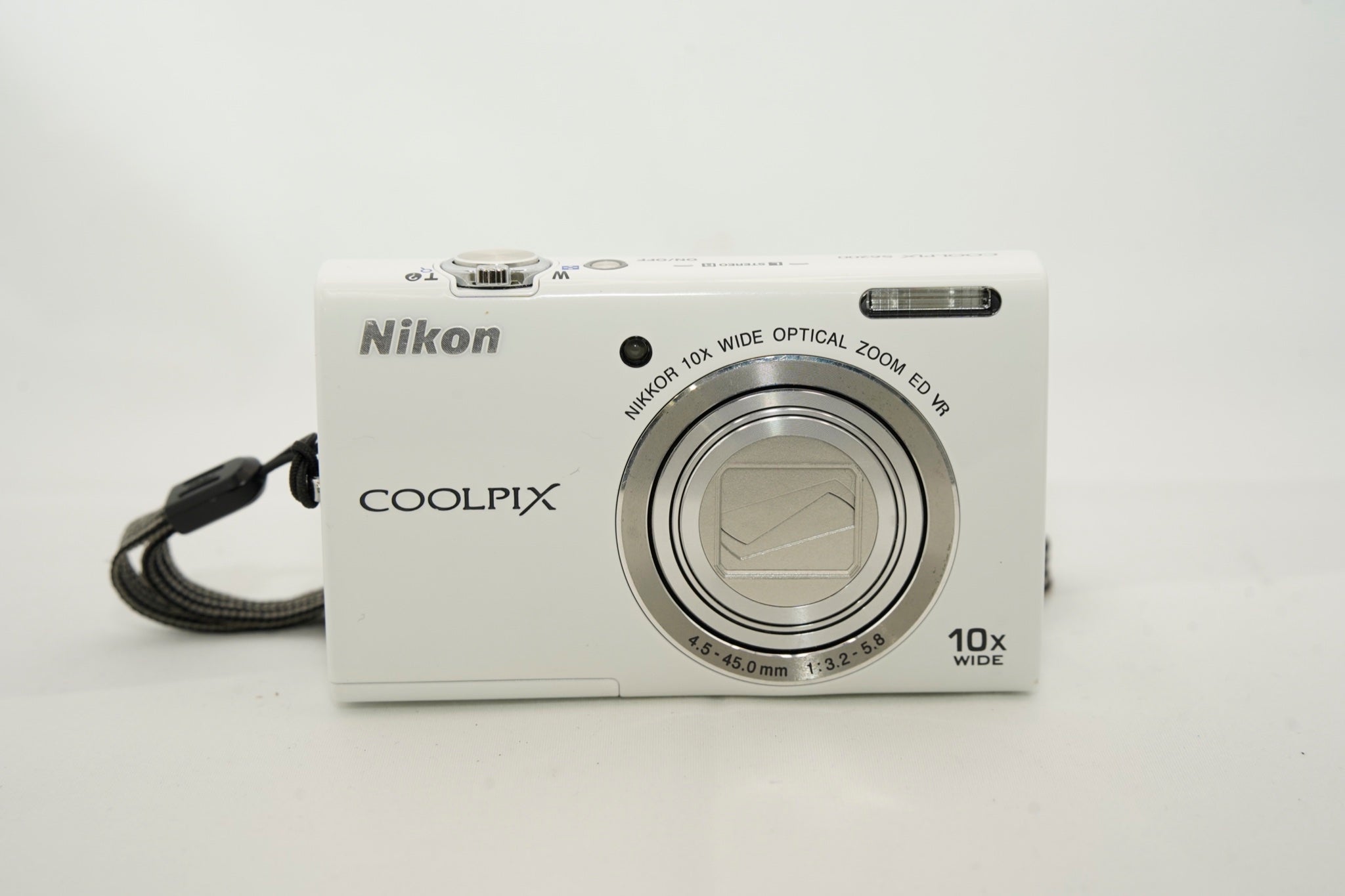 Nikon COOLPIX S6200 ホワイト 充電器付属