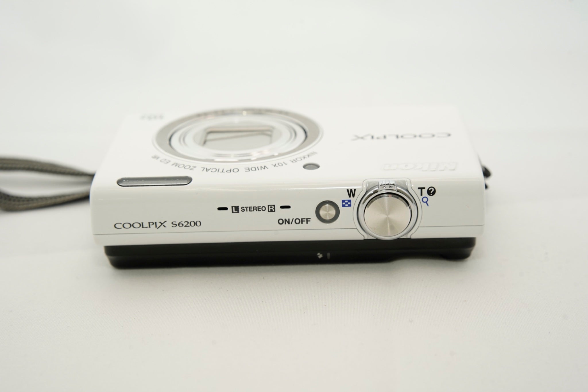 Nikon COOLPIX S6200 ホワイト 充電器付属