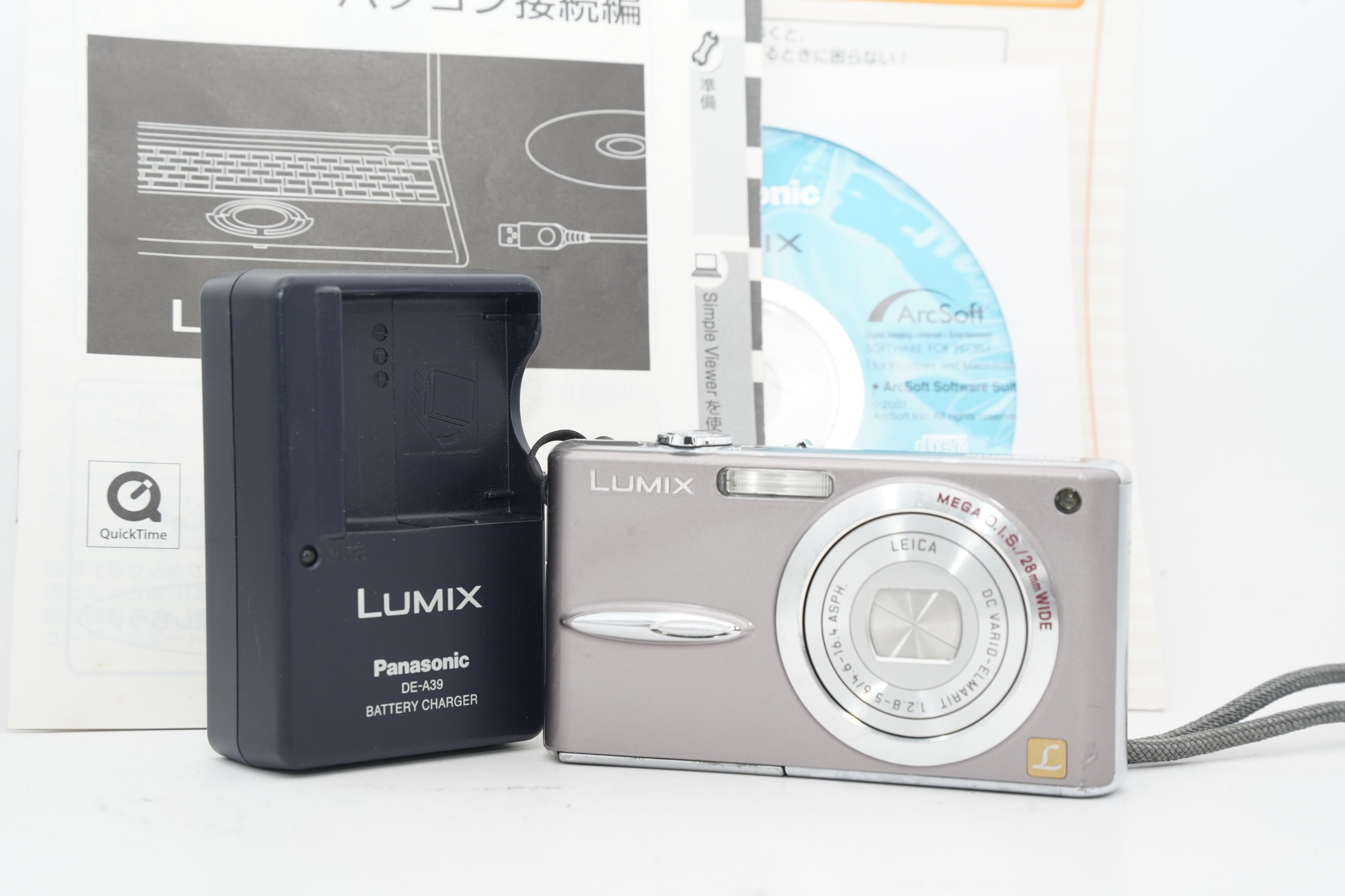 動作良好✨ Panasonic LUMIX DMC-FX30 ピンク Panasonic LUMIX DMC-FX30 ピンク