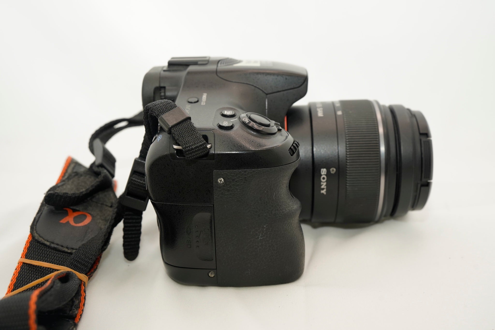 SONY α57 DT F3.5-5.6 18-55mm SAM レンズキット
