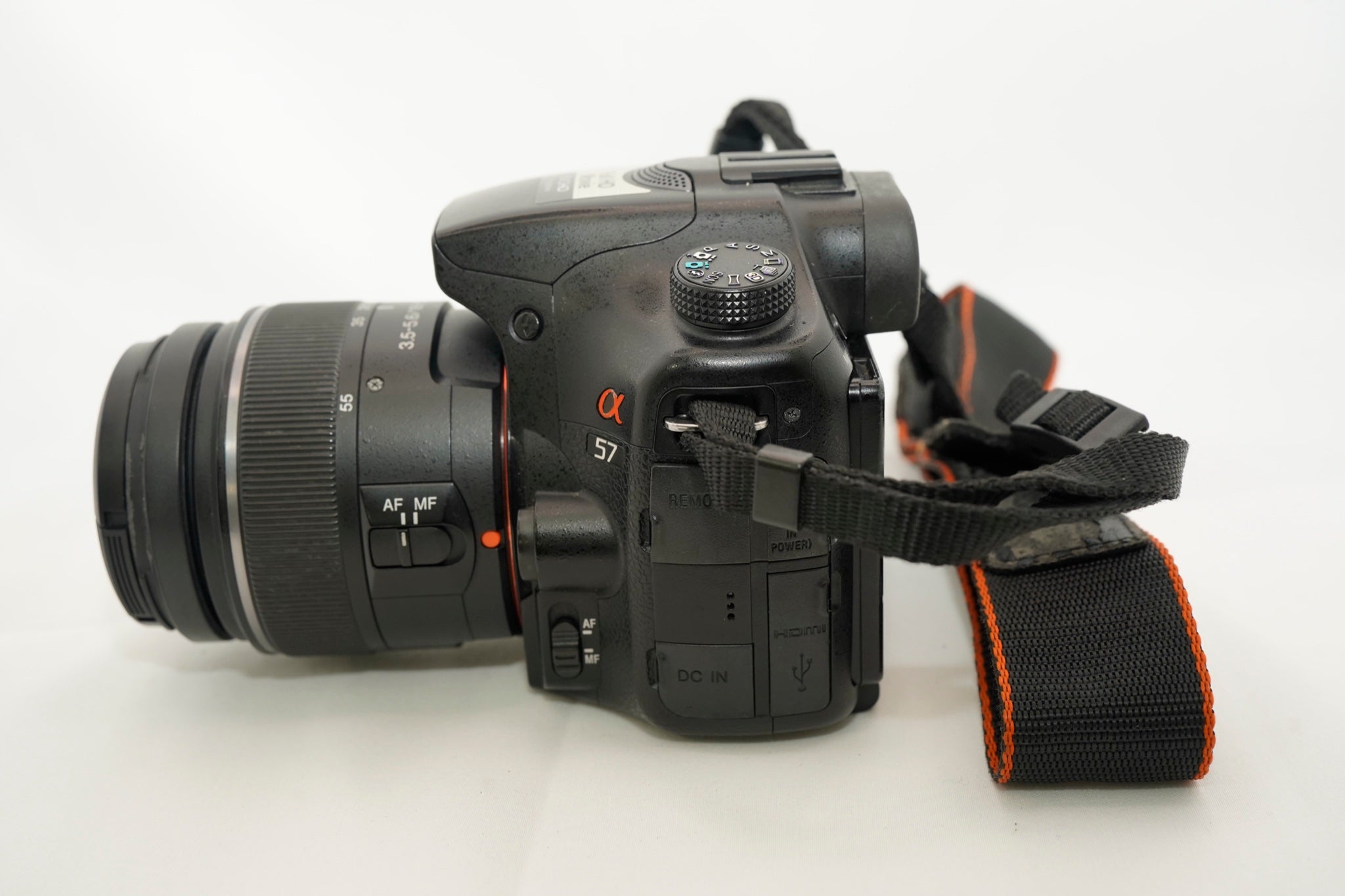 SONY α57 DT F3.5-5.6 18-55mm SAM レンズキット