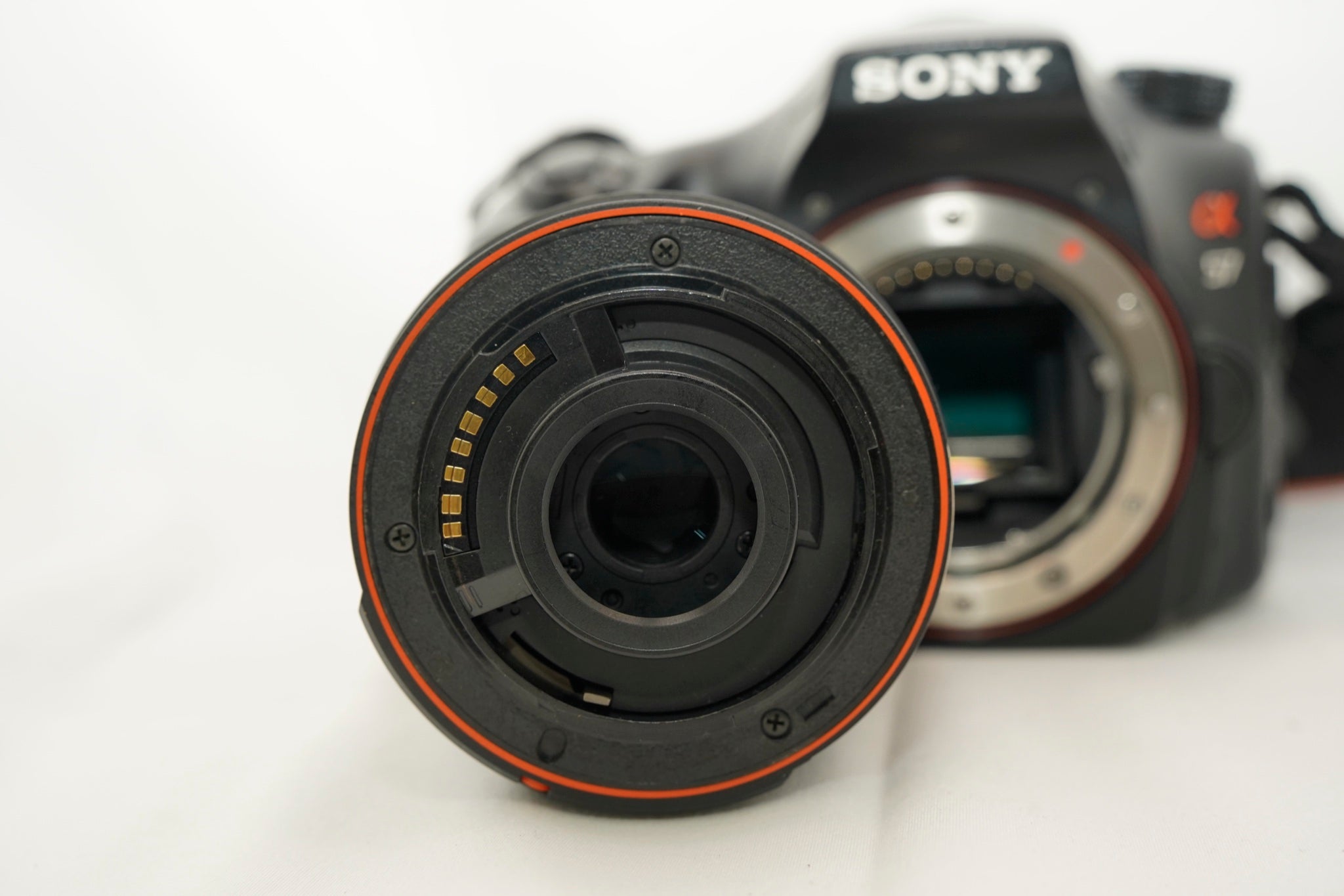 SONY α57 DT F3.5-5.6 18-55mm SAM レンズキット