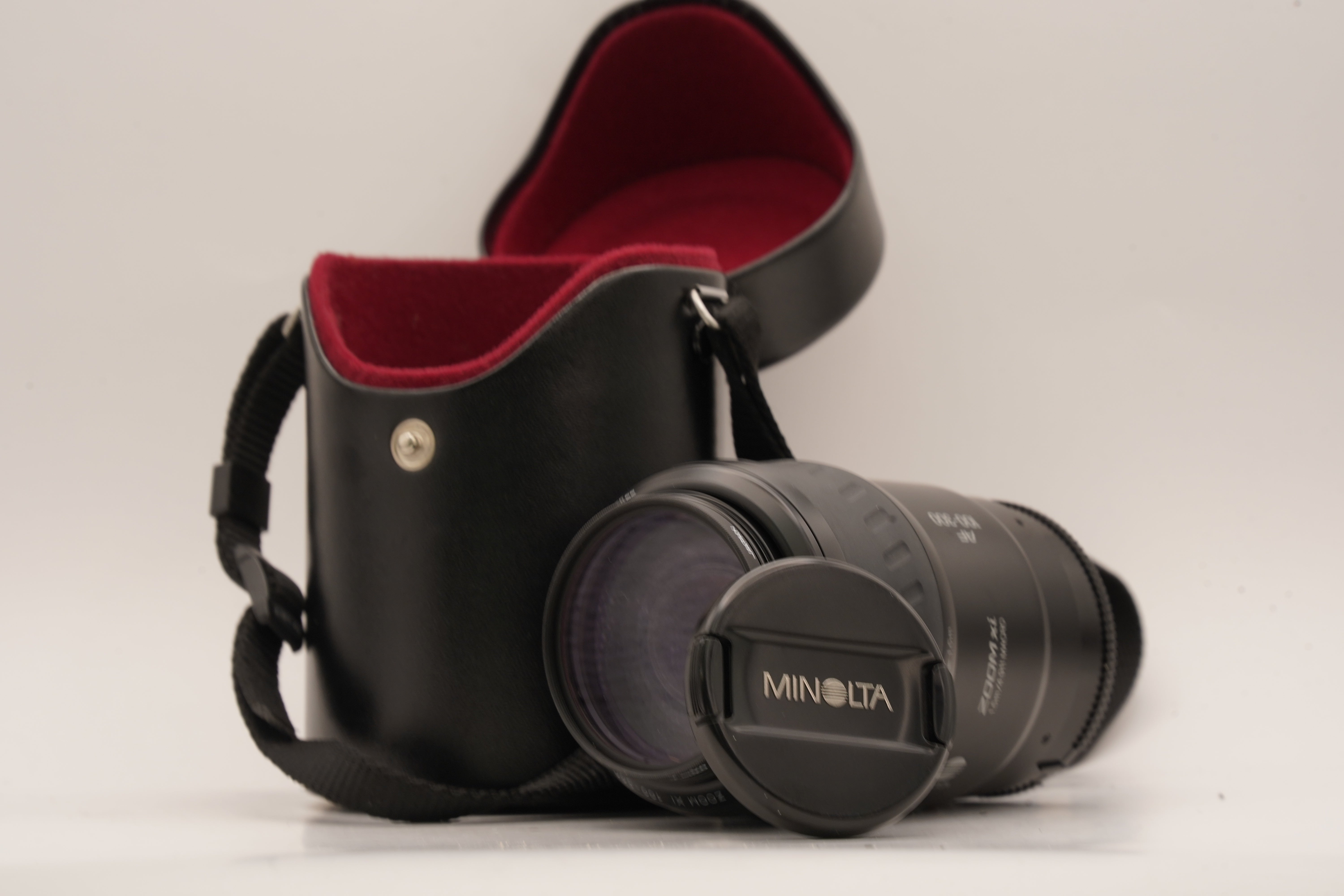 中古　MINOLA AF100-300F 4.5-5.6D MINOLTA AF 100-300mm F4.5-5.6